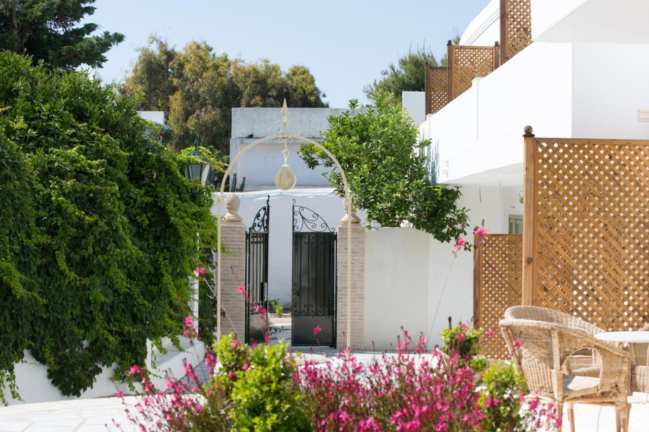 Kouneni Apartments Mykonos Town Exterior foto